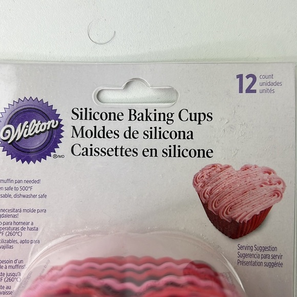 Wilton Heart Shaped Silicone Baking Cups - Picture 3 of 4